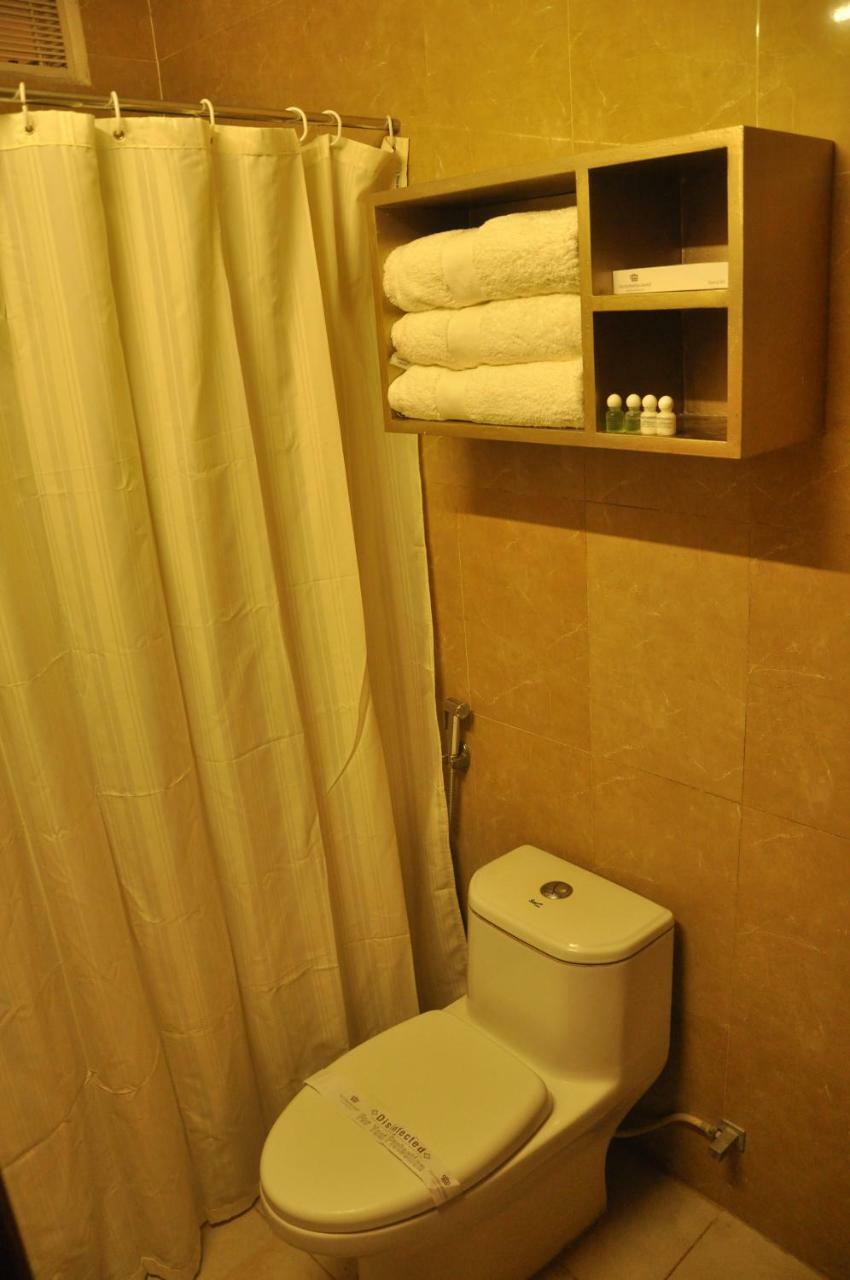 Hotel The Gopinivas Grand à Kânyâkumârî Extérieur photo